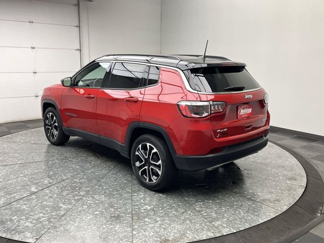Used 2023 Redline Pearlcoat Jeep Limited image 2