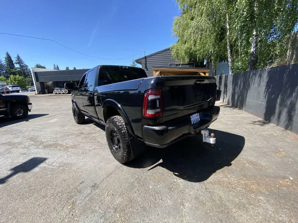 Used 2022 Diamond Black Crystal Pearlcoat Ram Limited image 4