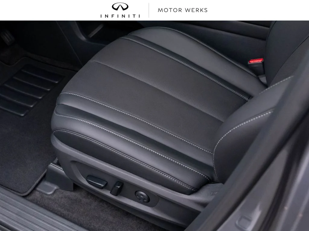 2027 INFINITI QX60 LUXE - Photo 14