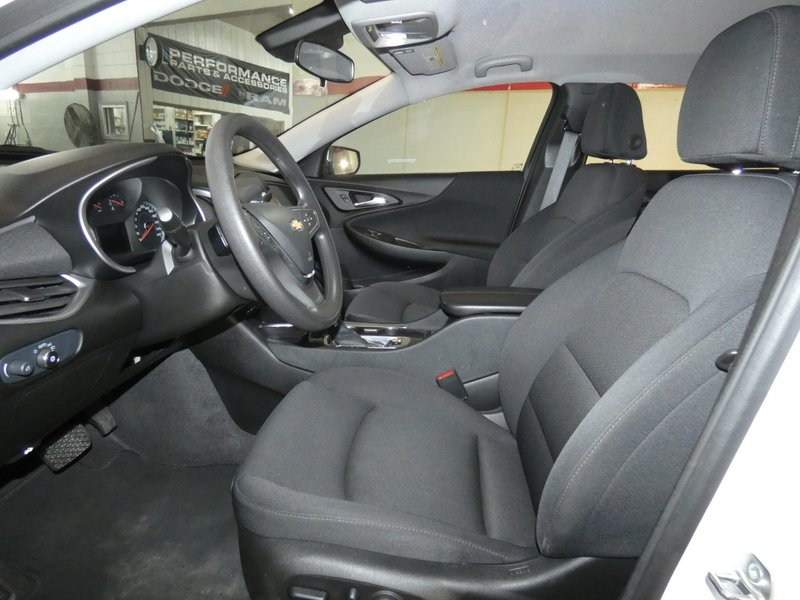 Used 2024 SUMMIT WHITE Chevrolet 4dr Sdn 1LT image 9
