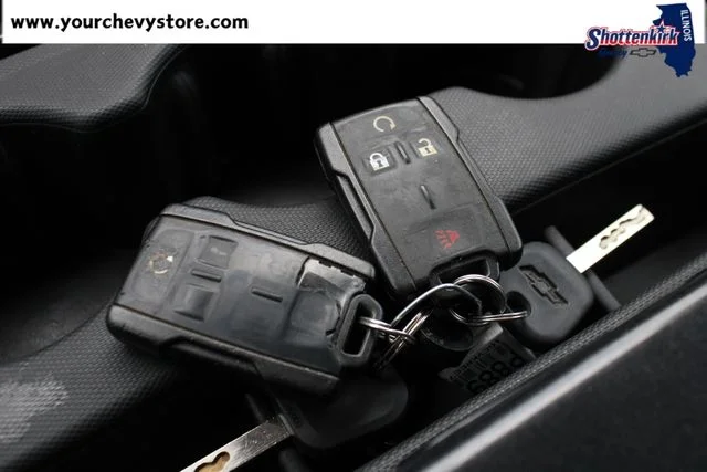 Used 2018 Gray Chevrolet LT image 35