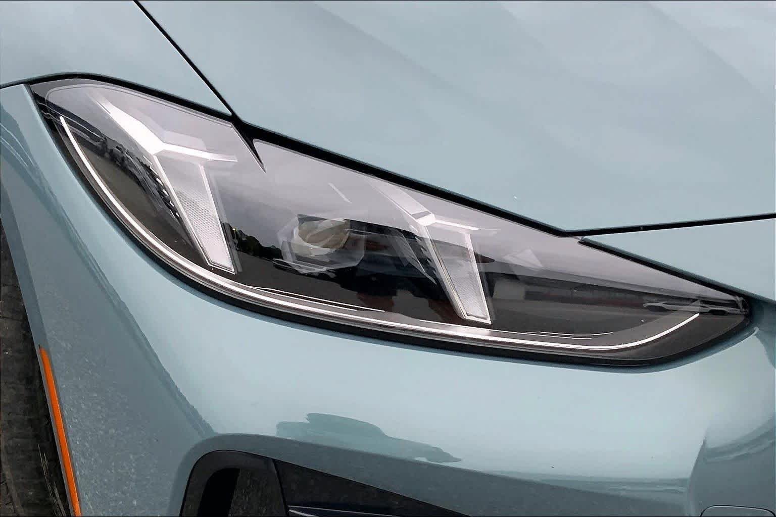 Used 2026 Cape York Green Metallic BMW 430i image 24
