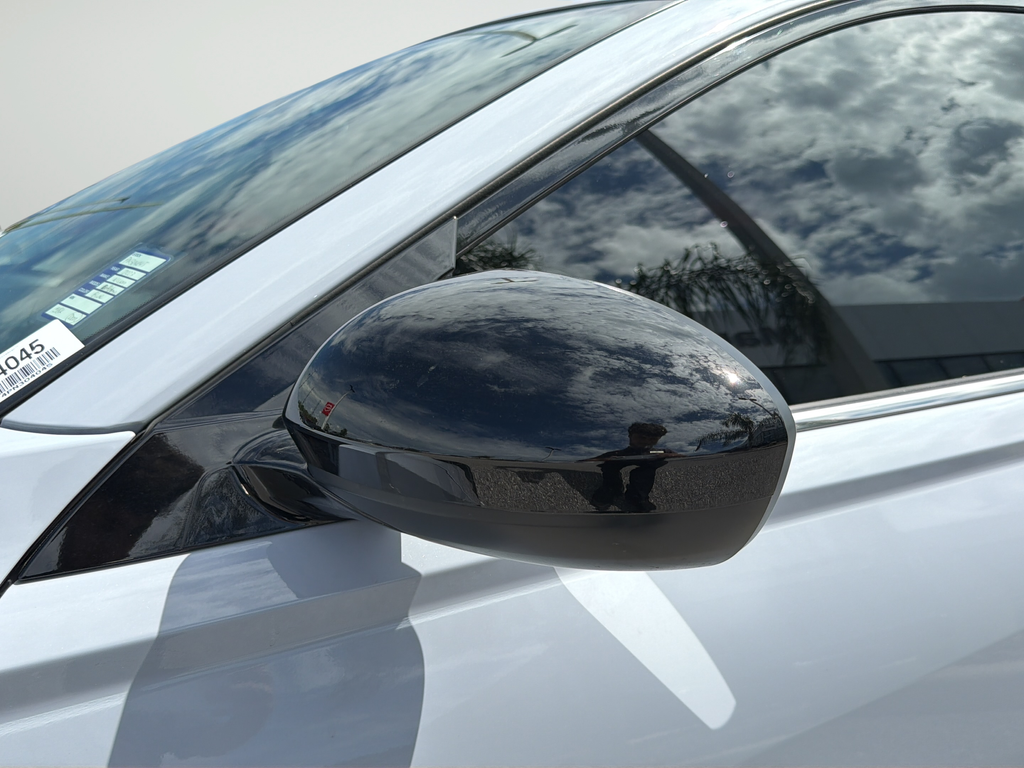 Used 2023 Pearl Nissan 2.5 SR image 25