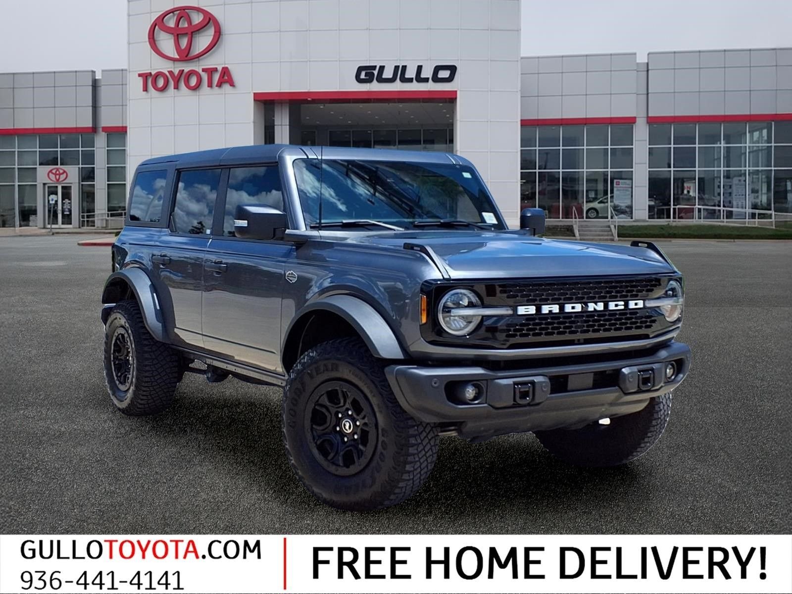 2023 Ford Bronco Wildtrak 4x4's photo