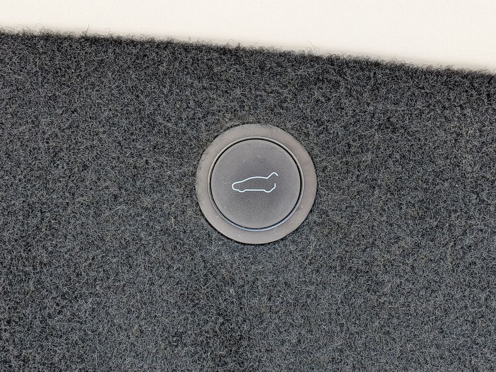 Used 2023 White Tesla Standard Range image 27