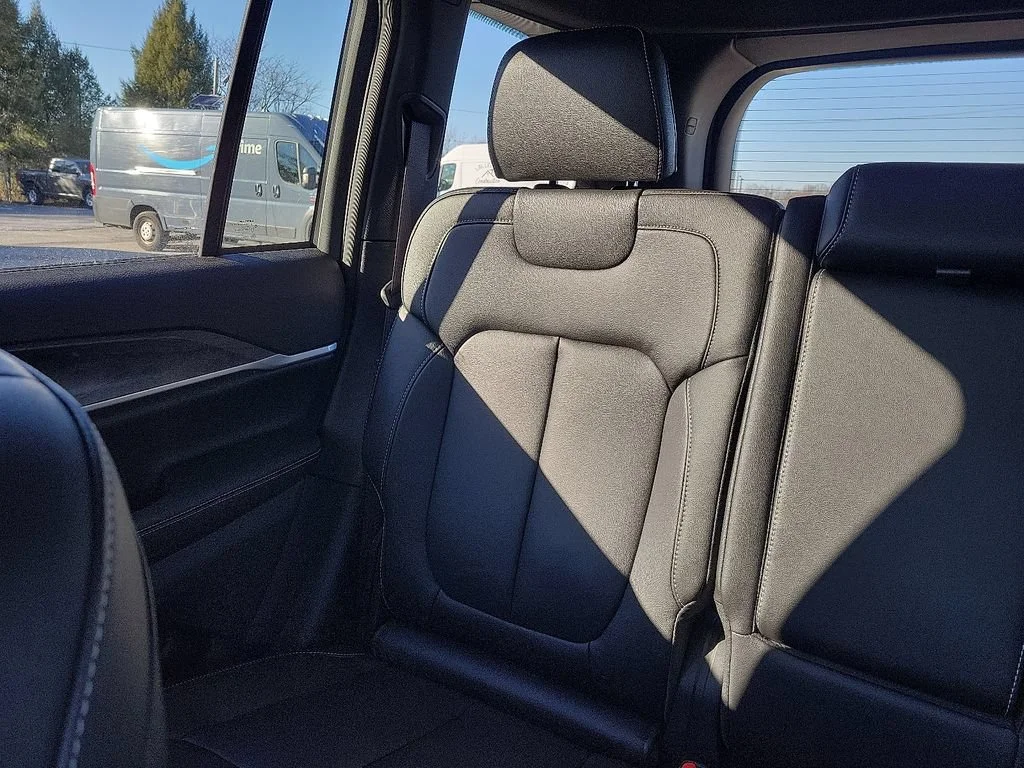 New 2024 Bright White Clearcoat Jeep  image 13