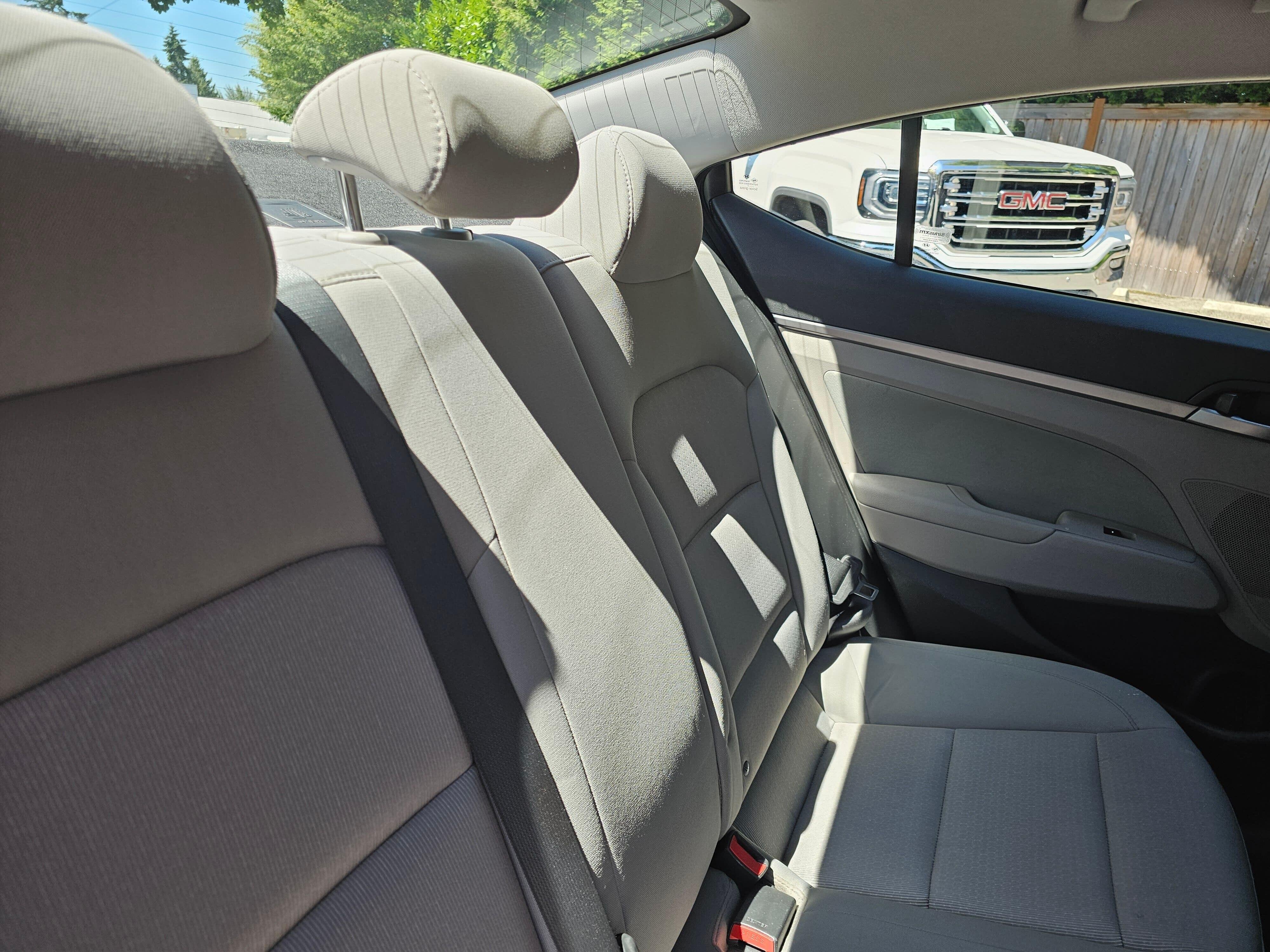 Used 2018 Phantom Black Hyundai SEL image 13