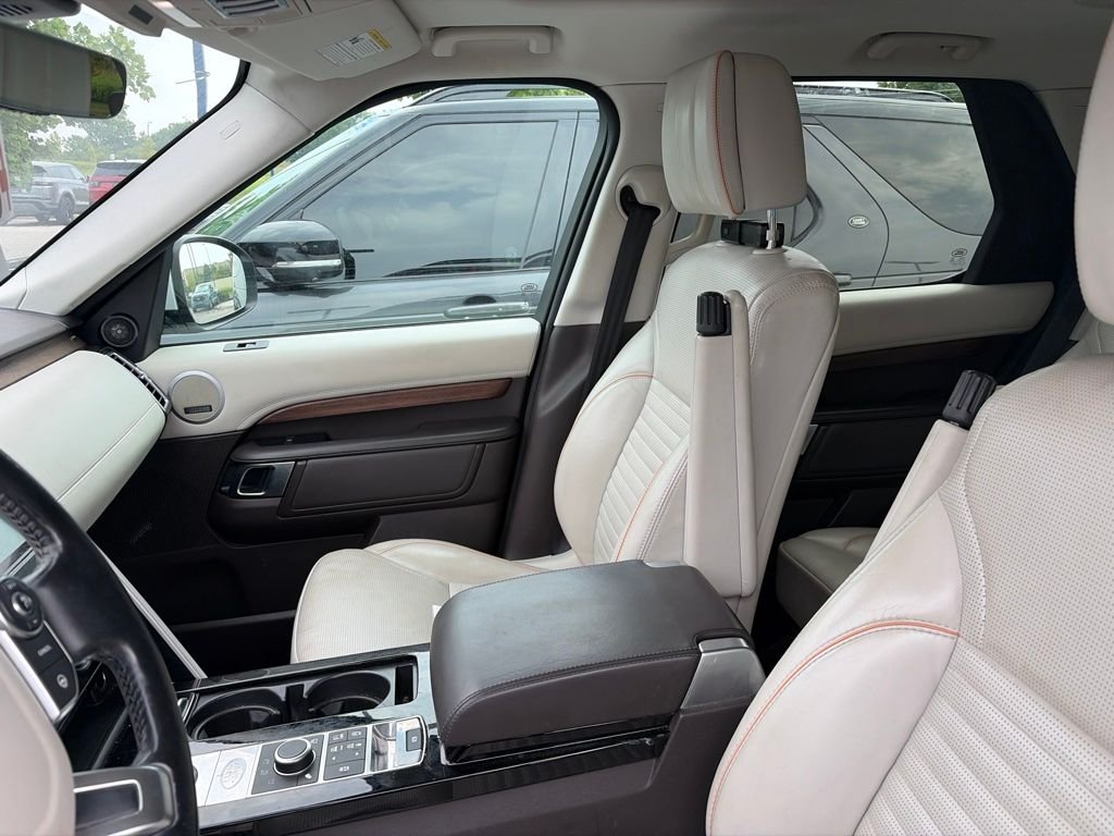 Used 2018 Fuji White Land Rover HSE Luxury image 14