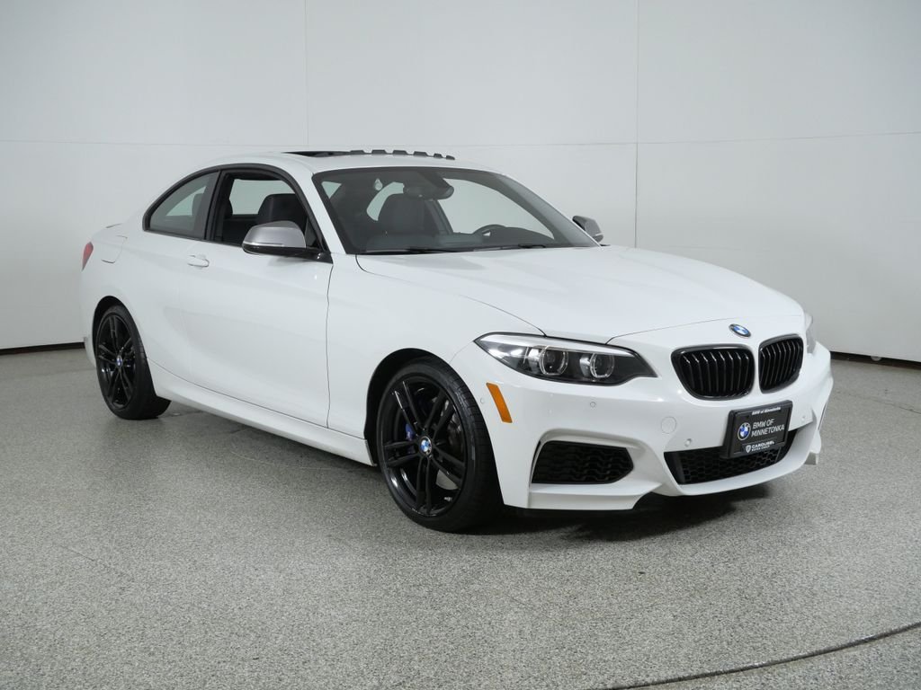 Used 2018 Alpine White BMW M240i image 8