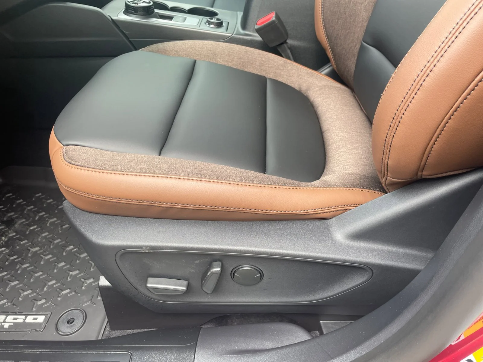 New 2026 Ruby Red Metallic Tinted Clearcoat Ford Outer Banks image 14