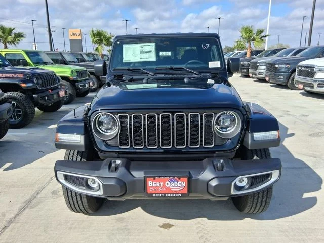 New 2026 Black Clear-Coat Exterior Paint Jeep Sahara image 2