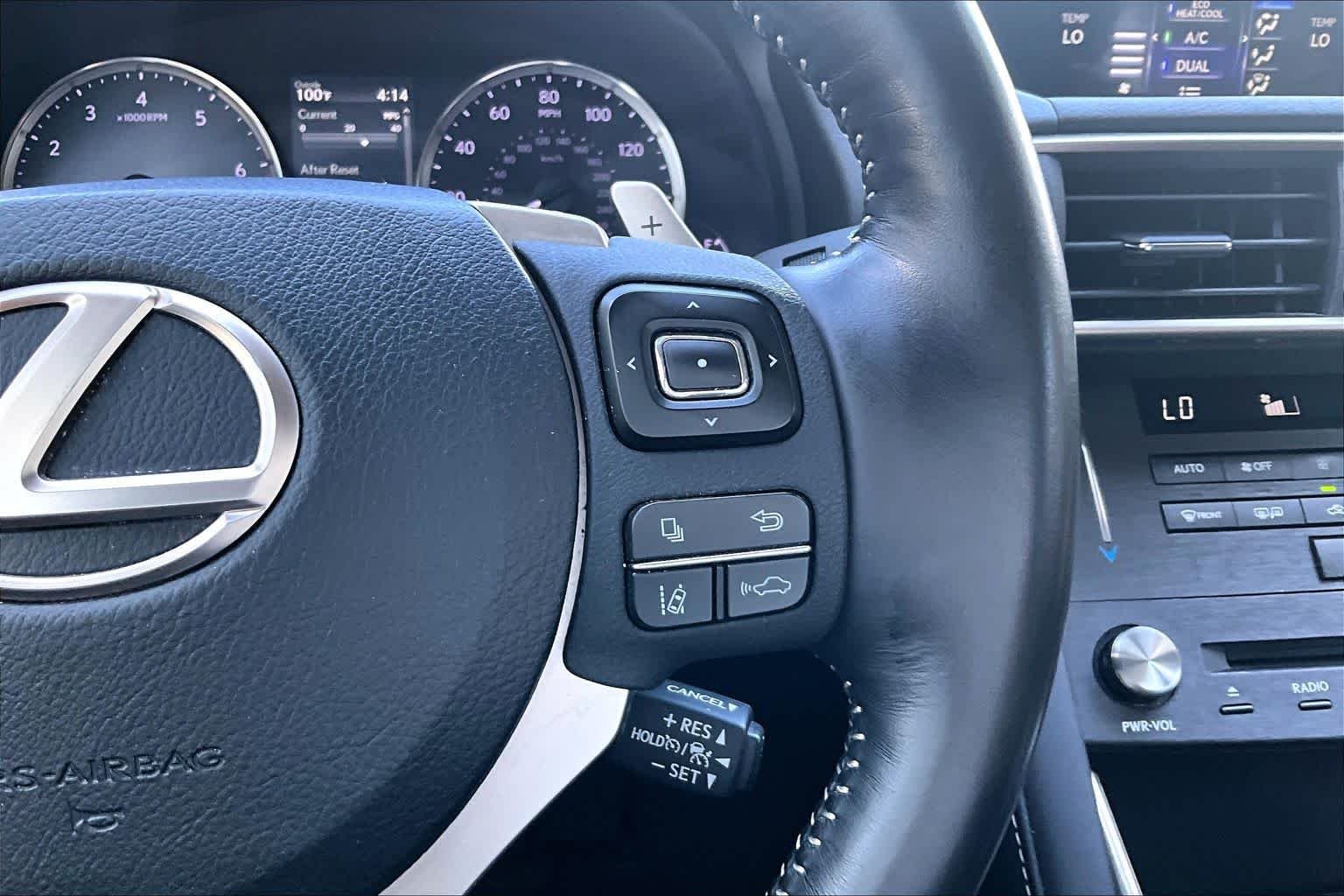 Used 2019 Atomic Silver Lexus  image 23