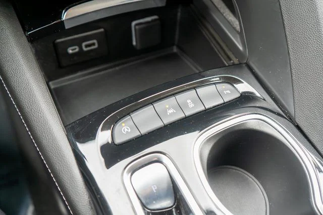 Used 2023 Black Buick Preferred image 33