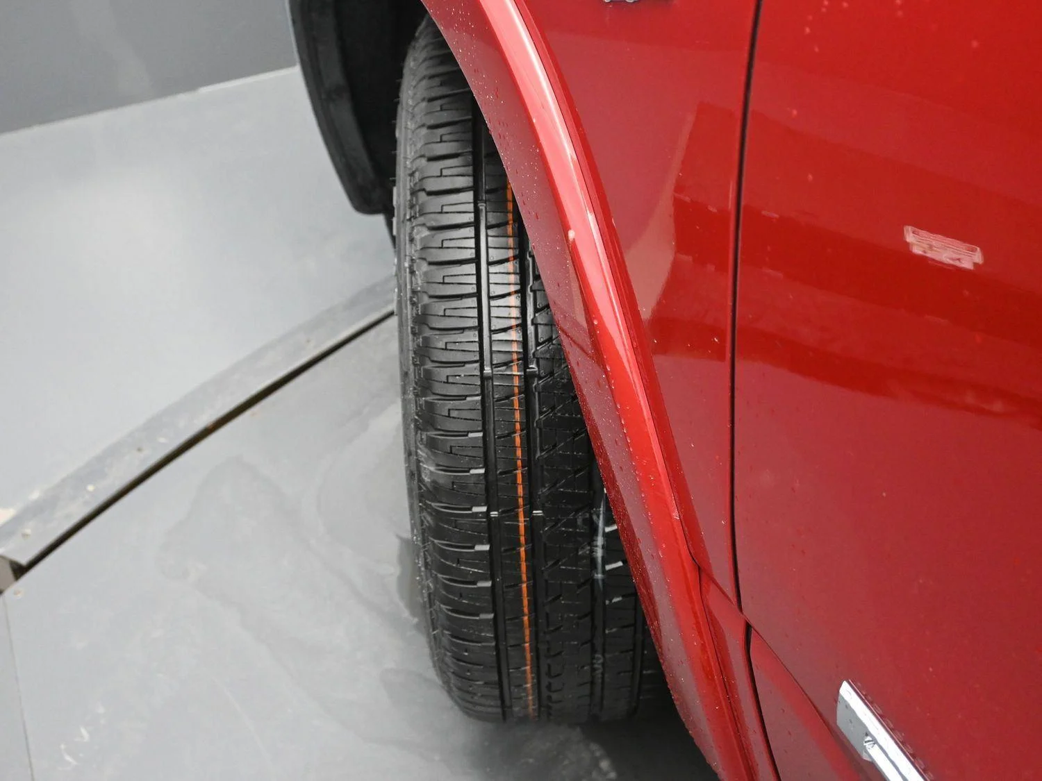 New 2026 Molten Red Pearl-Coat Exterior Paint RAM Big Horn image 5