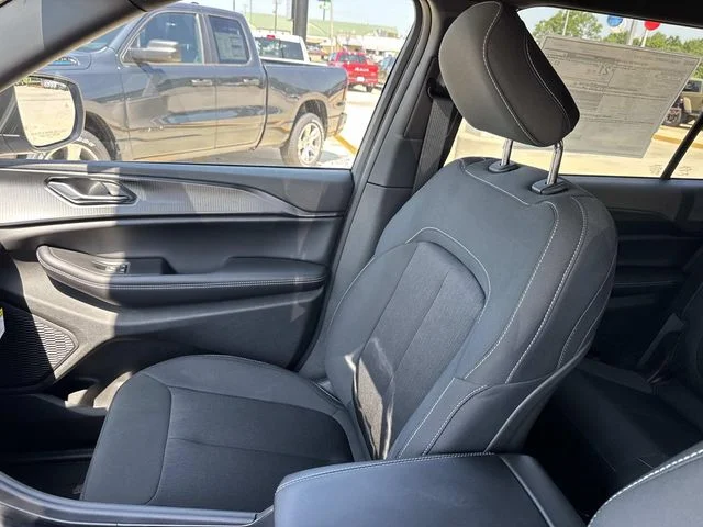 New 2026 White Jeep Laredo X image 15