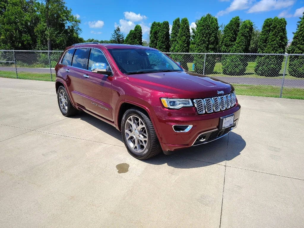 Used 2020 Velvet Red Pearlcoat Jeep Overland image 29