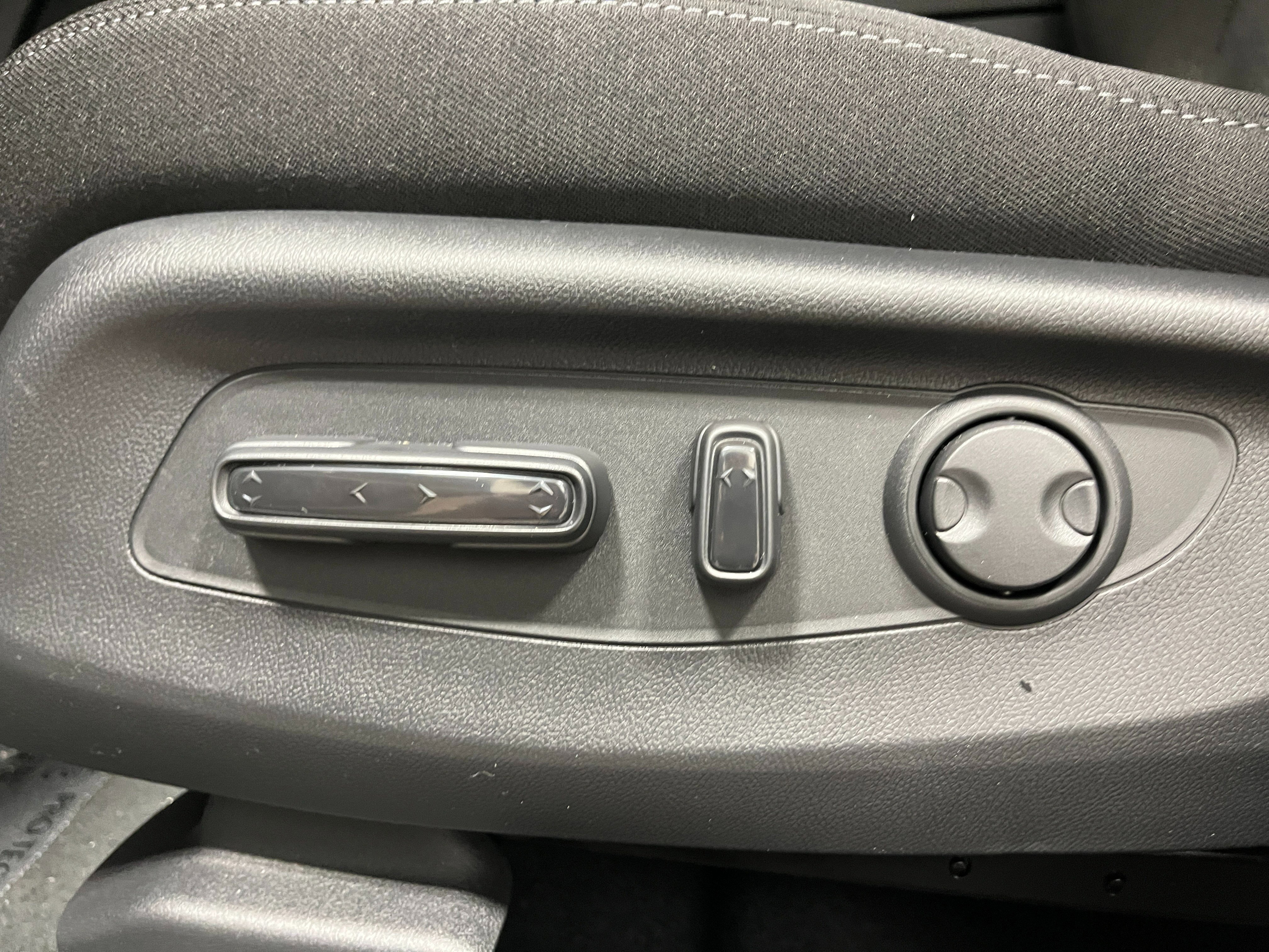 2026 Honda CR-V EX - Photo 13
