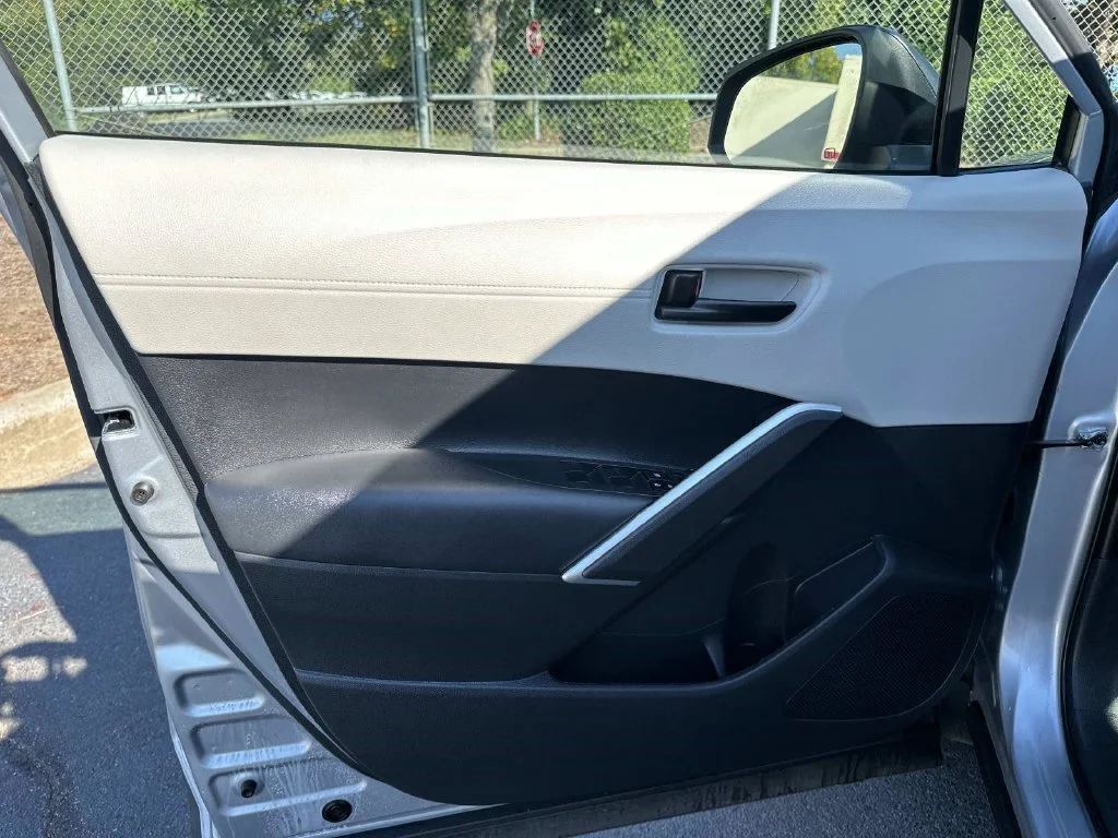 Certified Used 2022 Silver Toyota L image 20