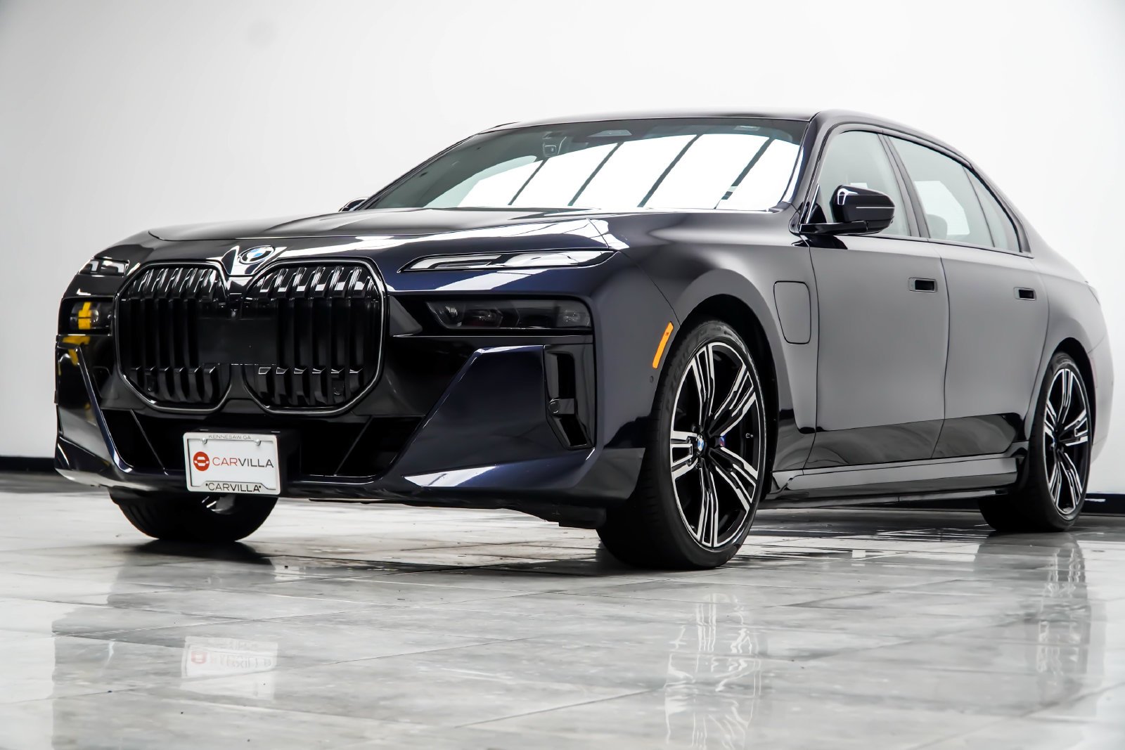 Used 2024 Black BMW 750e xDrive image 10