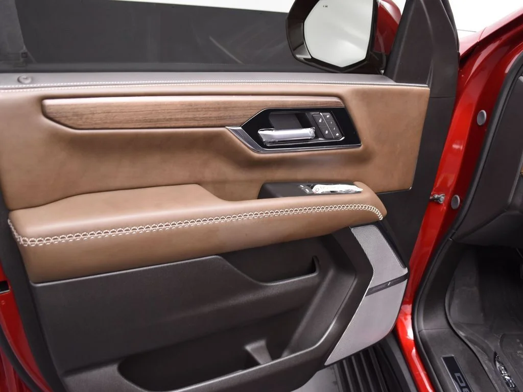 Used 2025 Volcanic Red GMC Denali Ultimate image 9