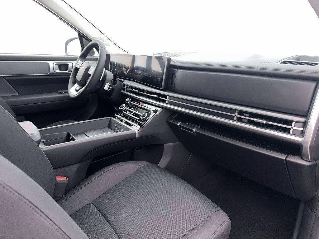 New 2026 White Hyundai SE AWD image 15