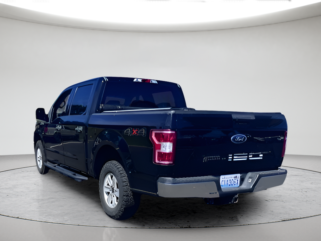 Used 2018 Shadow Black Ford XLT image 7