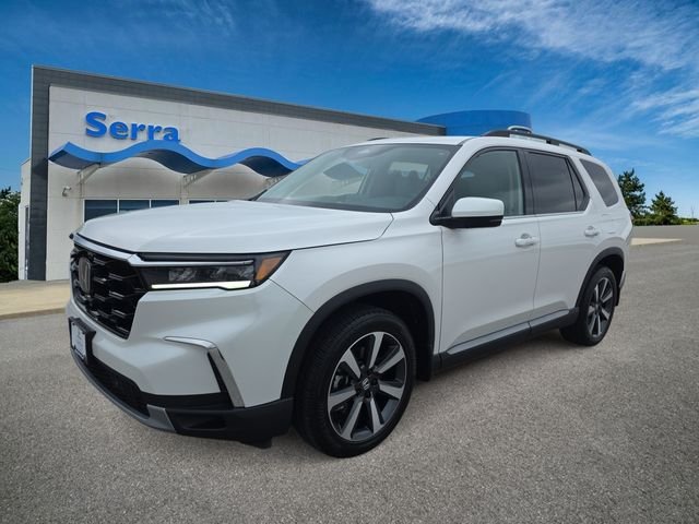 2025 Honda Pilot Touring AWD's photo