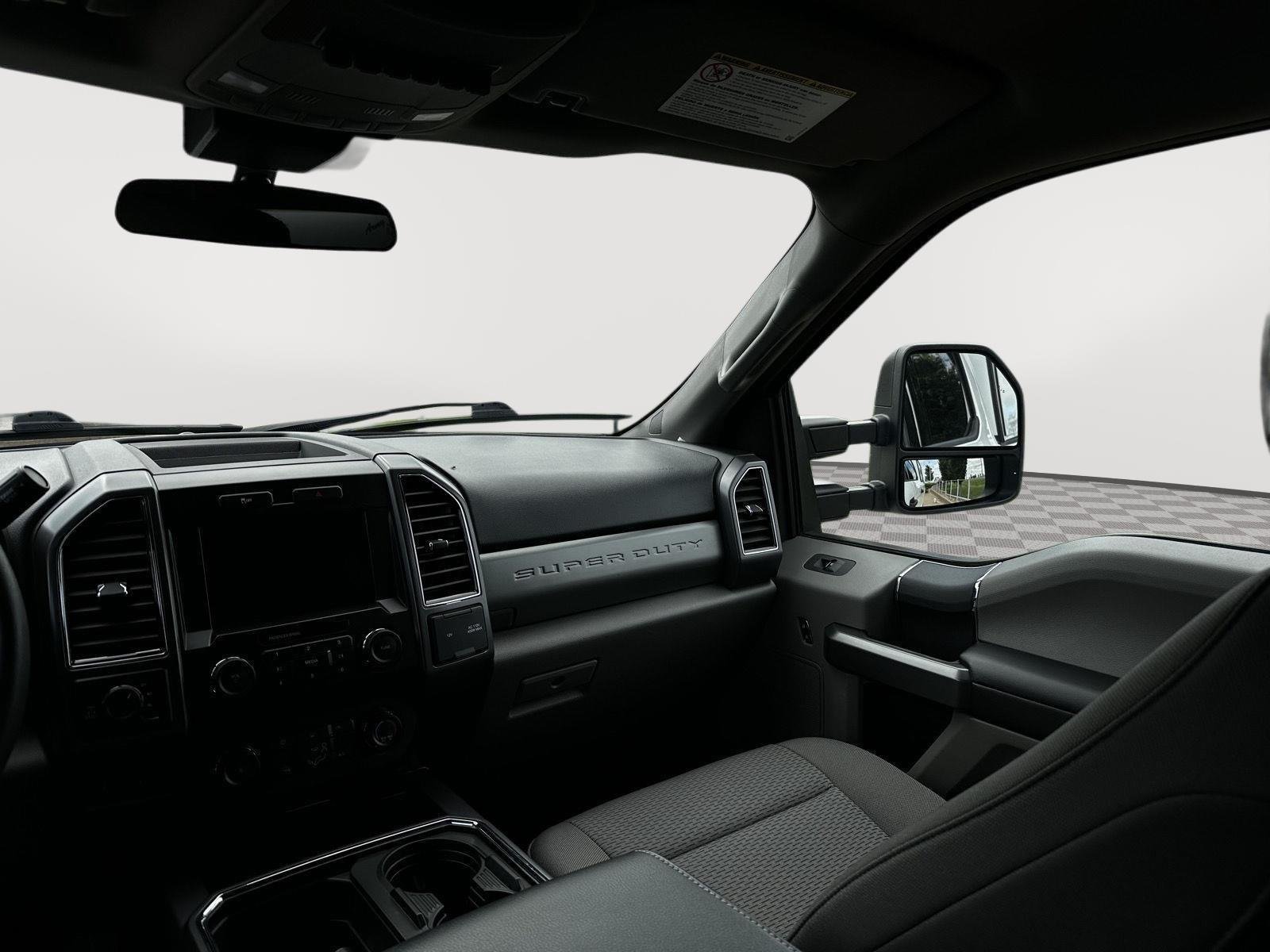 Used 2022 Oxford White Ford XLT image 27