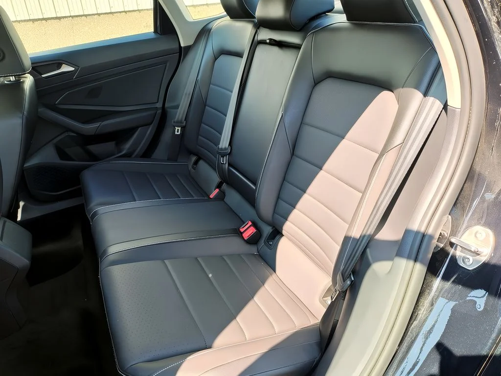 2024 Volkswagen Jetta SE - Photo 26