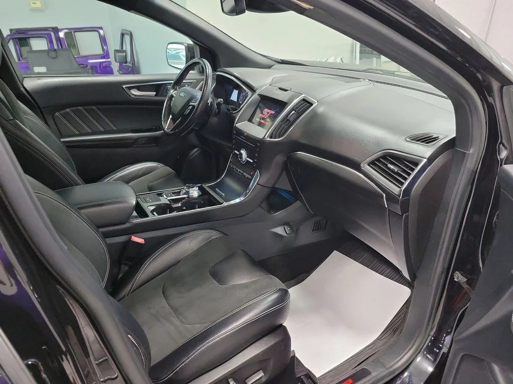 Used 2019 Black Metallic Ford ST image 24