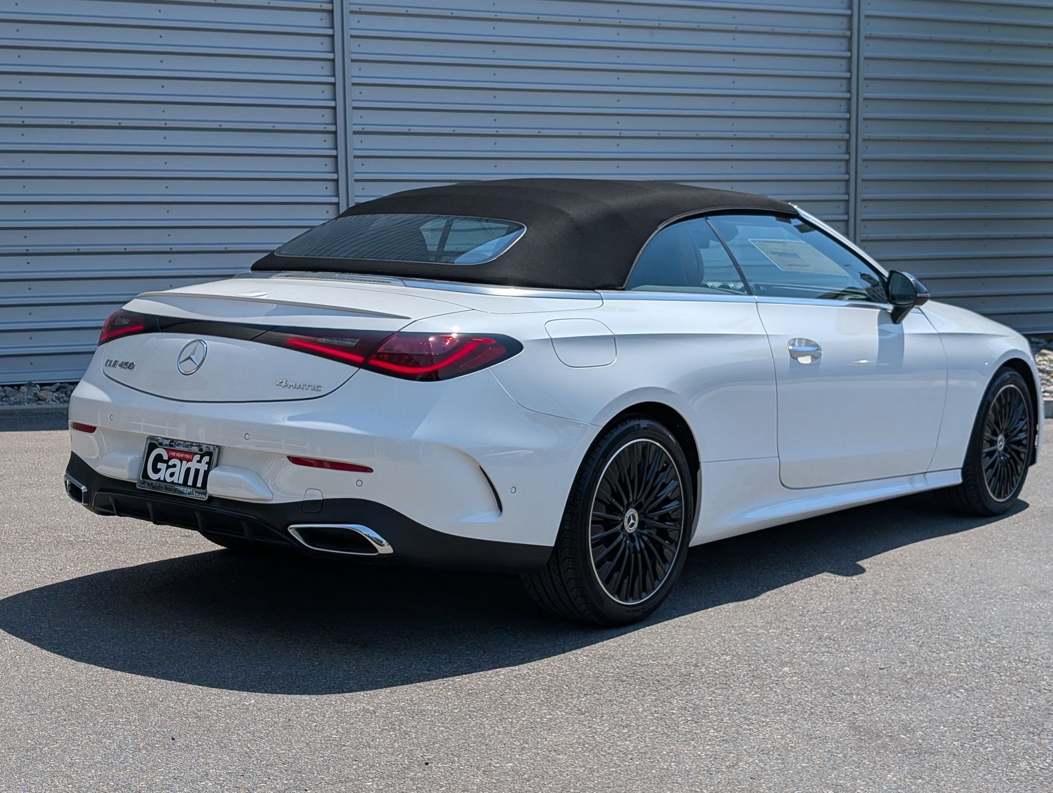 New 2026 MANUFAKTUR Moonlight White Metallic Mercedes-Benz CLE 450 image 3