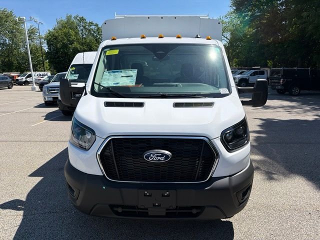 New 2026 Oxford White Ford Chassis Cab image 5