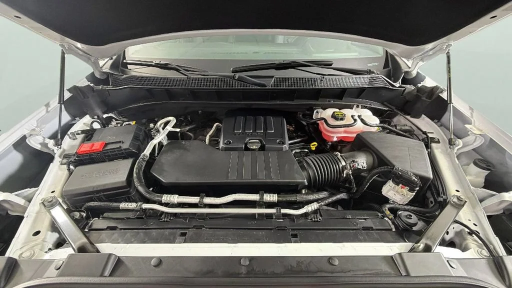 Used 2026 Summit White Chevrolet RST image 35