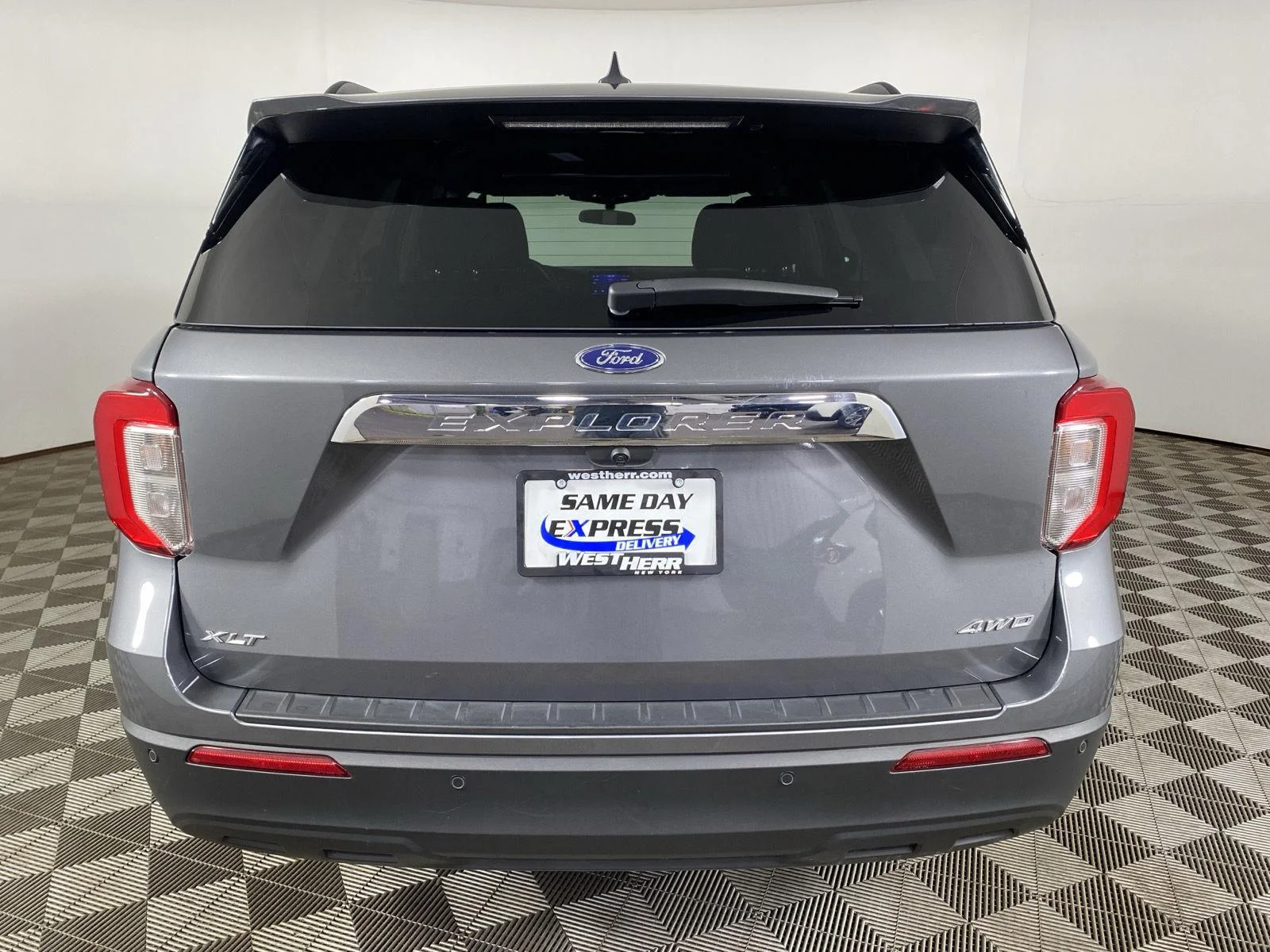 Used 2024 Carbonized Gray Ford XLT image 6
