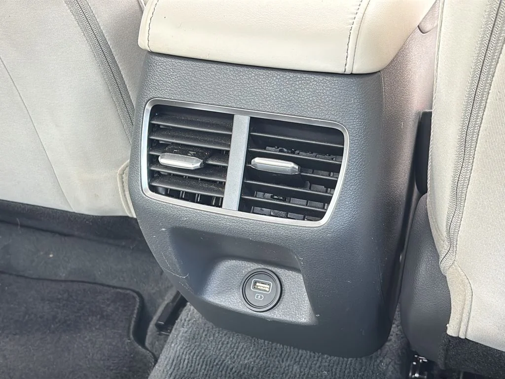 Used 2023 Serenity White Hyundai SEL image 38