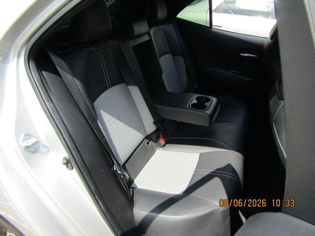 Certified Used 2020 CLASSIC SILVER MET Toyota  image 25