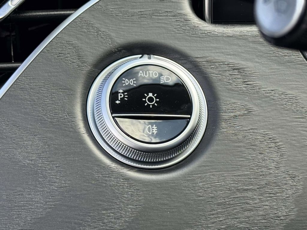New 2026 MANUFAKTUR Alpine Grey Mercedes-Benz E 350 image 19