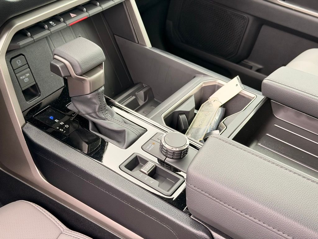 2026 Toyota Tundra SR5 - Photo 14