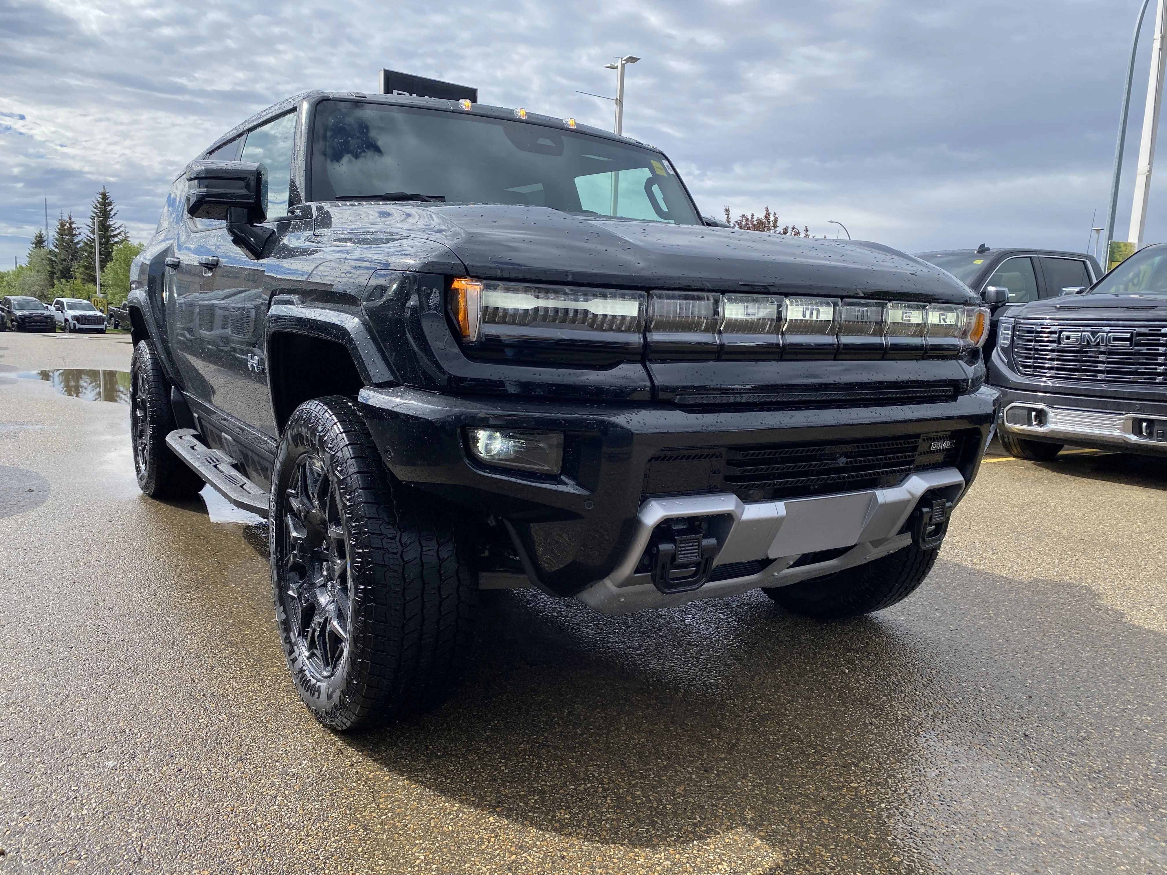 New 2026 VOID BLACK GMC 2X image 8