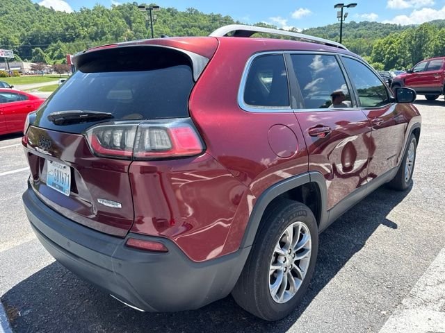 Used 2019 Red Jeep Latitude Plus image 3