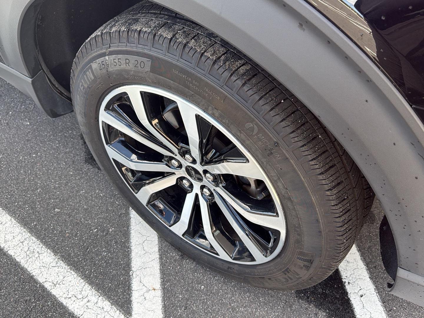 Used 2025 Agate Black Metallic FORD STLINE image 17