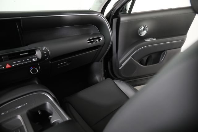 New 2026 Black Hyundai SEL 8P image 22