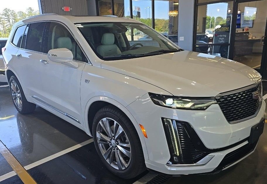 Used 2023 White Cadillac Premium Luxury image 3