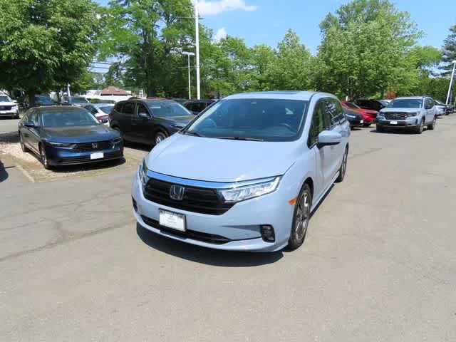 2023 Honda Odyssey Elite's photo