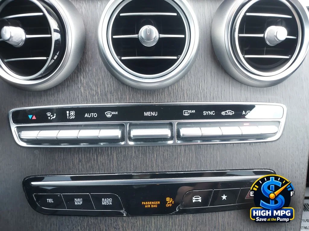 Used 2020 Silver Mercedes-Benz GLC 300 image 19