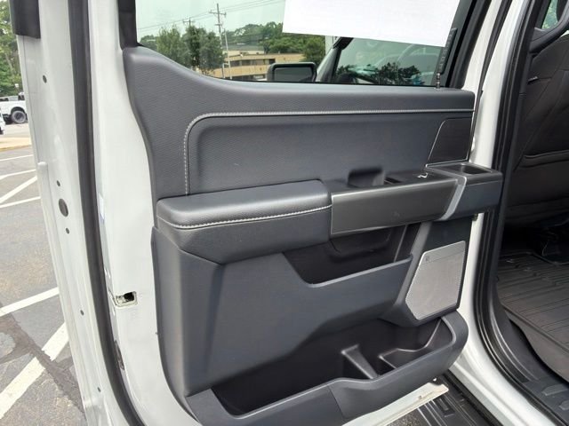 Used 2023 White Ford XLT image 29