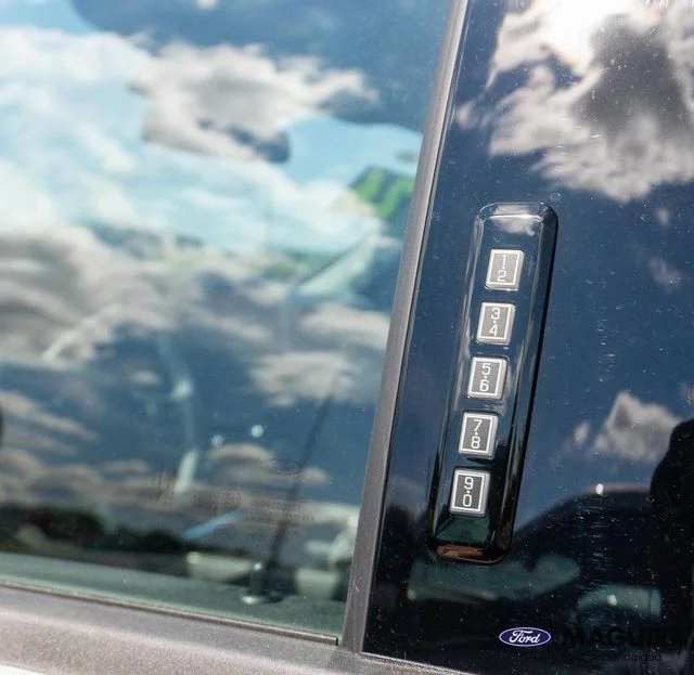 New 2026 Avalanche Ford F-250® Lariat® image 11