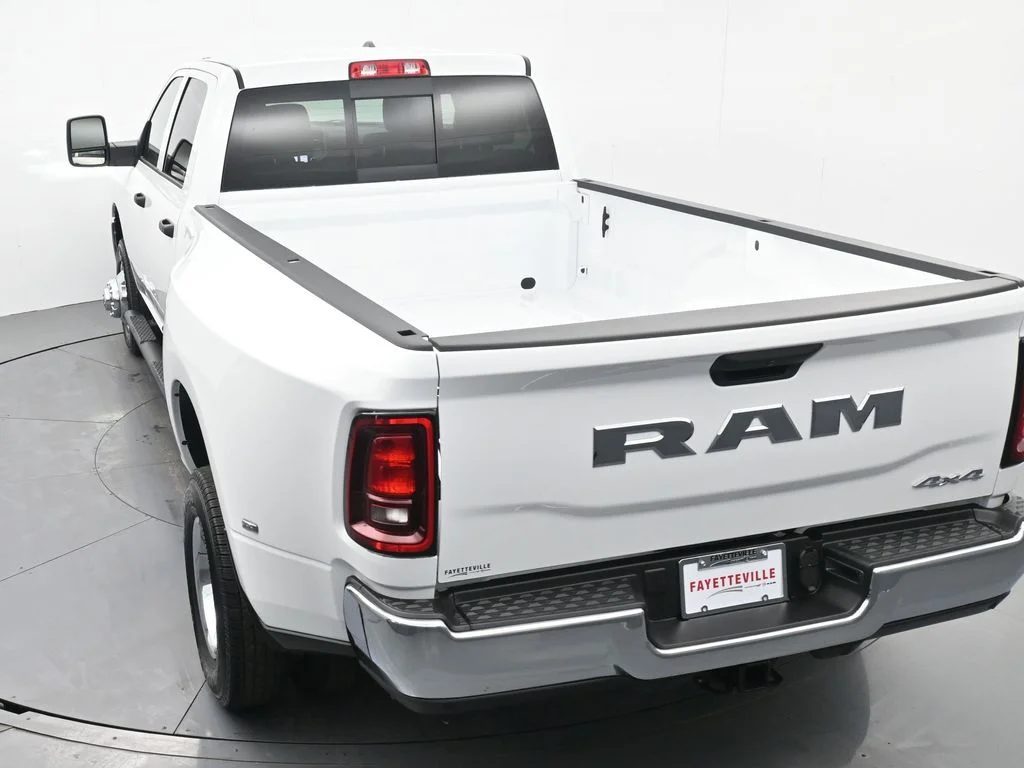 New 2026 Bright White Clear-Coat Exterior Paint RAM Tradesman image 29