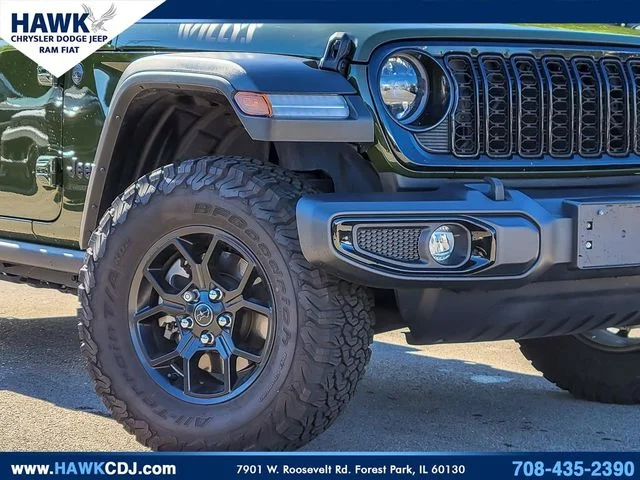 Used 2024 Green Jeep Sport image 3
