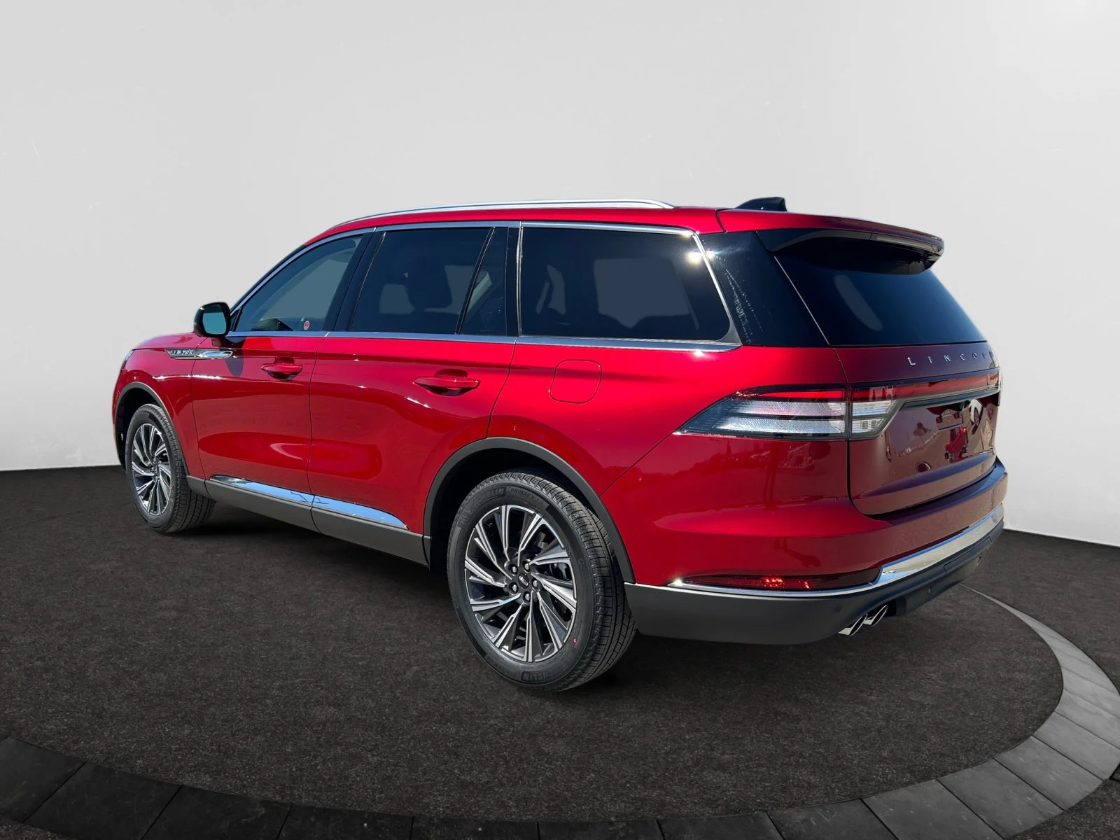 New 2026 Red Carpet Tinted Clearcoat Lincoln Premiere image 3